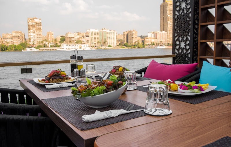Hayda Lebanese Restaurant - Photo 3