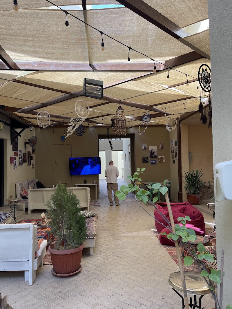 Al Mastaba Cafe - Photo 3