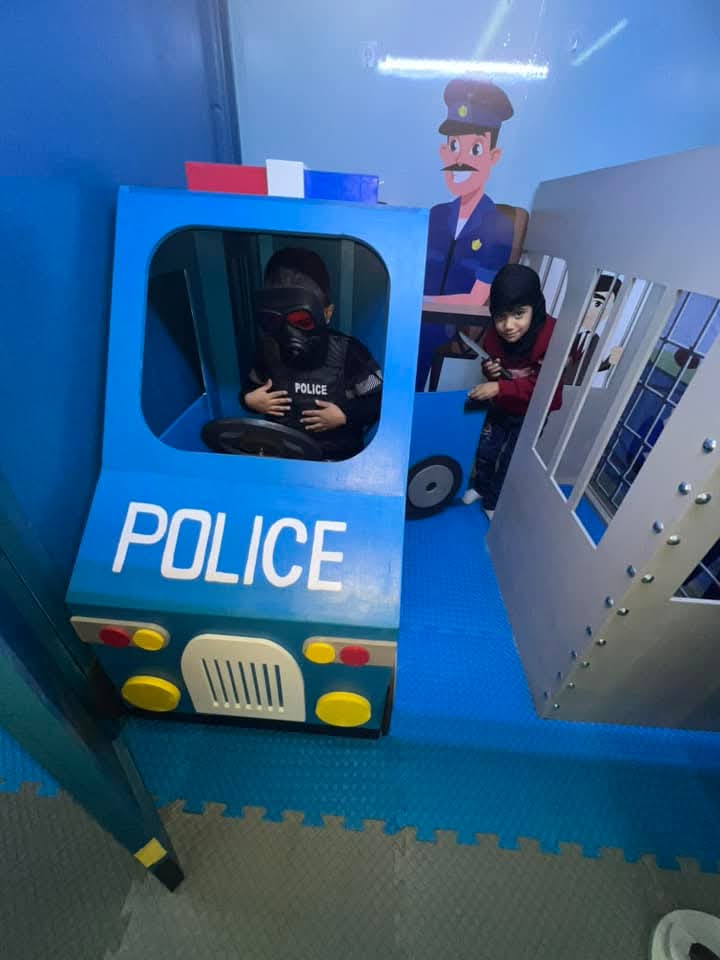 Pluto kids area