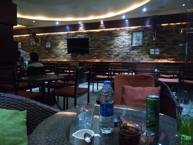 Tawla caffe ... طاولة كافية - صورة 1