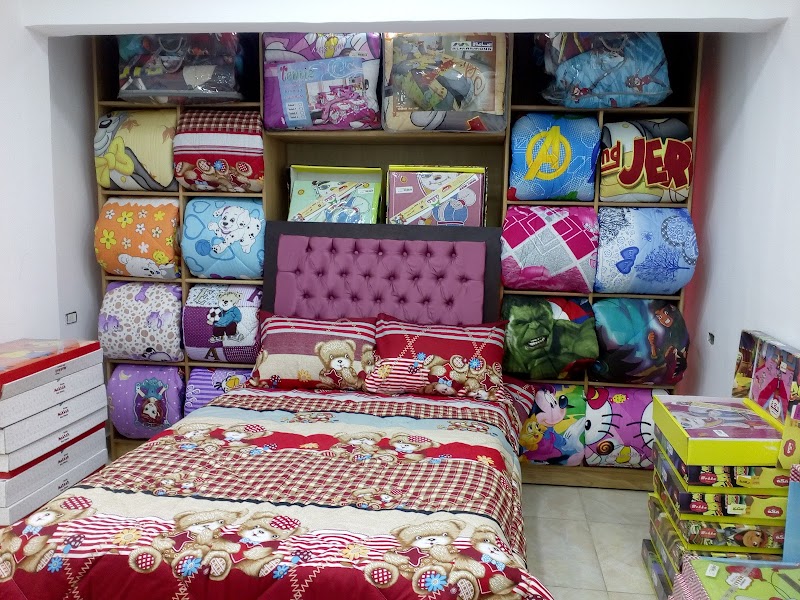 Wholesale market for furniture - Photo 2