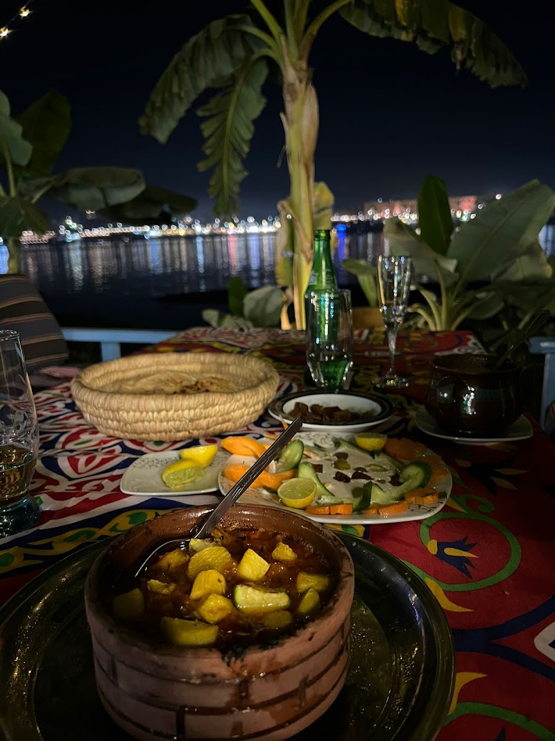 Nile Rose Cafe & Restaurant - صورة 3