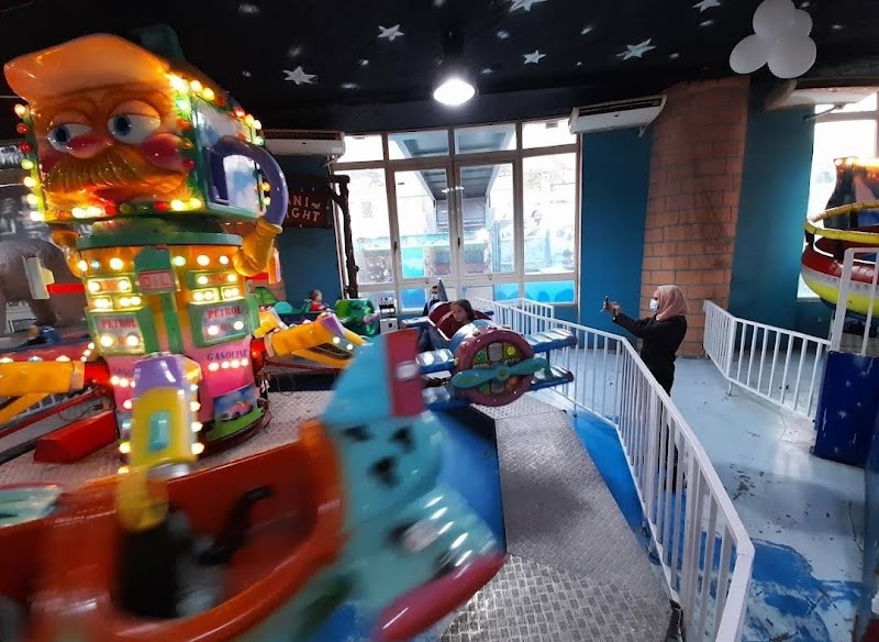 play time Park - Photo 1
