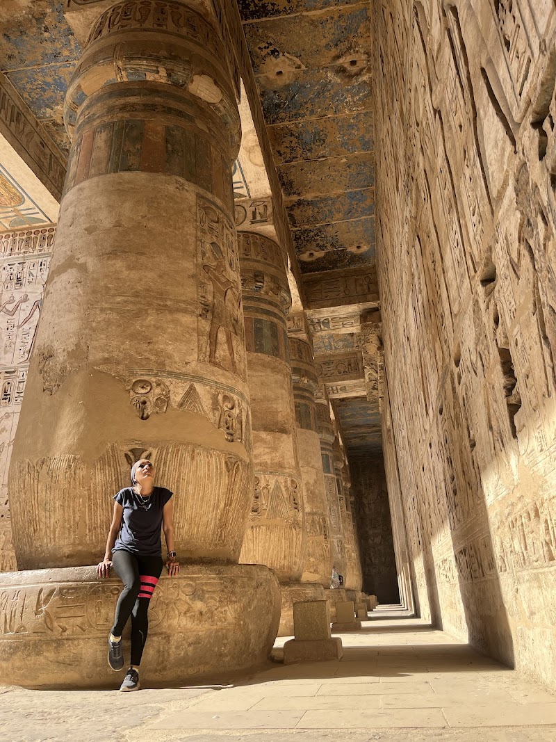 Queen of Luxor - Photo 1