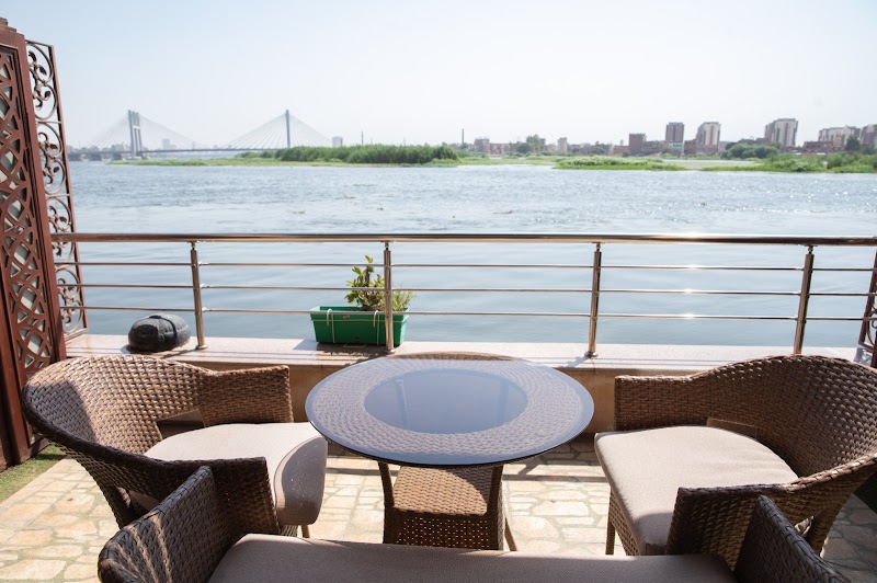 Nile Transport Hotel - Photo 2