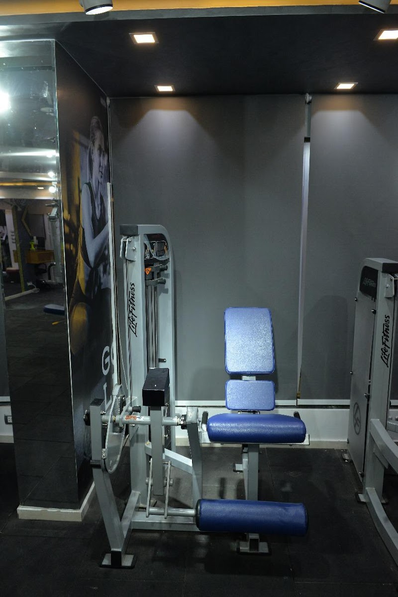 Golden gym - Photo 2