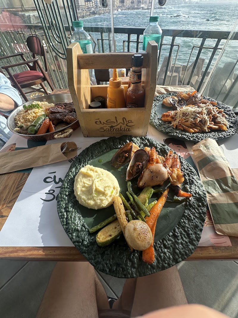 3alrakia Café & Lounge - Photo 1