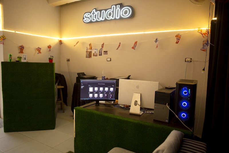 YAHIA STUDIOS - Photo 2