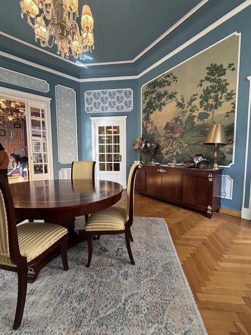 Design Emporium - Photo 1