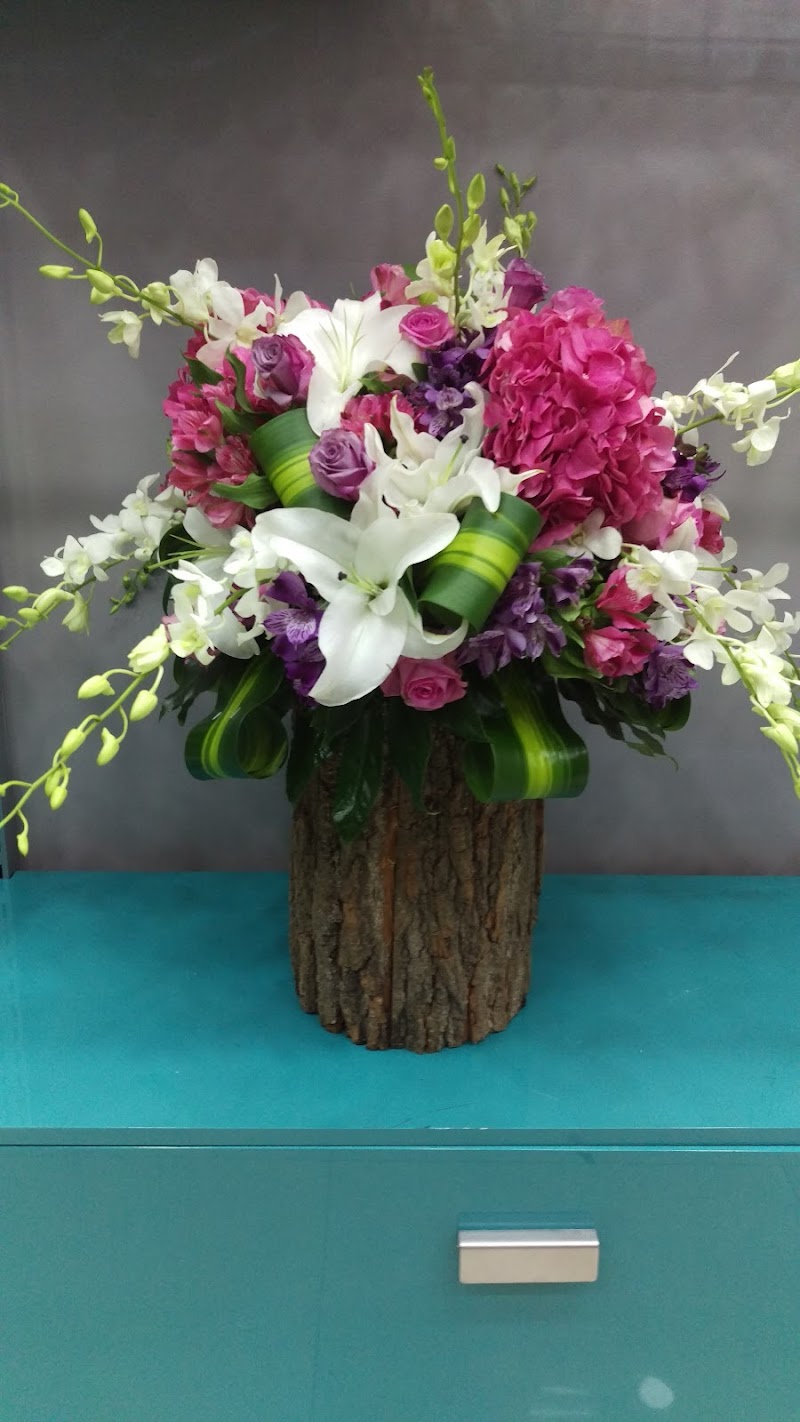 Regalos For Gifts, Flowers and Balloons