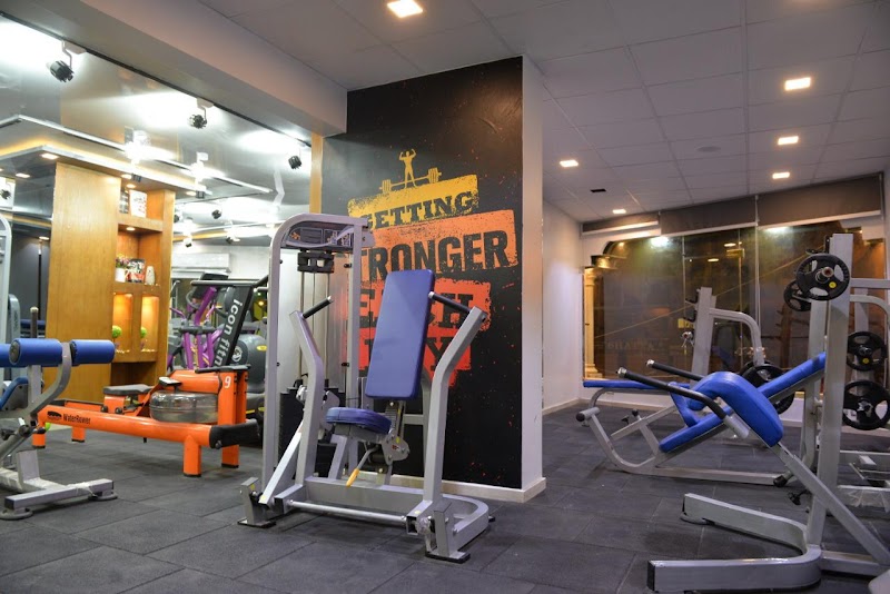 Golden gym - Photo 1