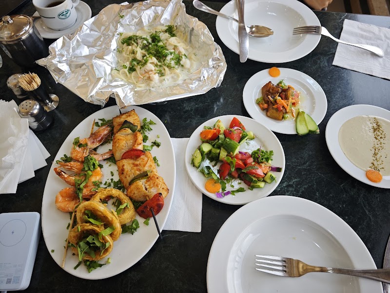 Al Hussein Restaurant مطعم الحسين - صورة 2