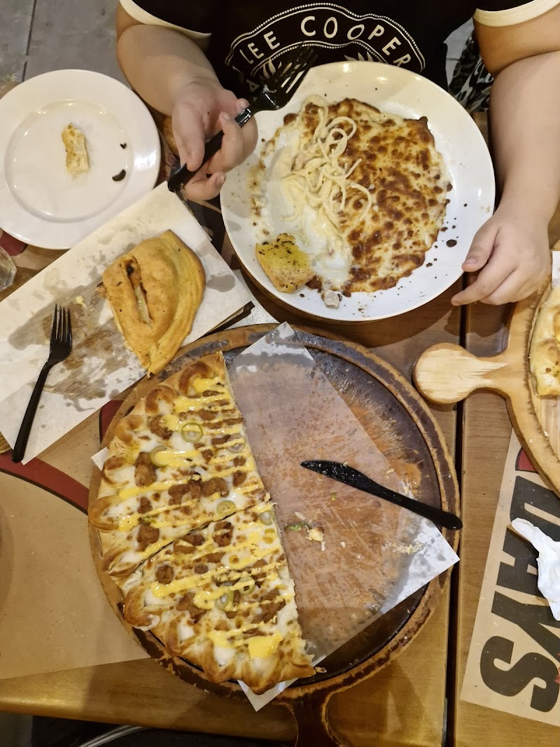 7 Days Pizza - Photo 3