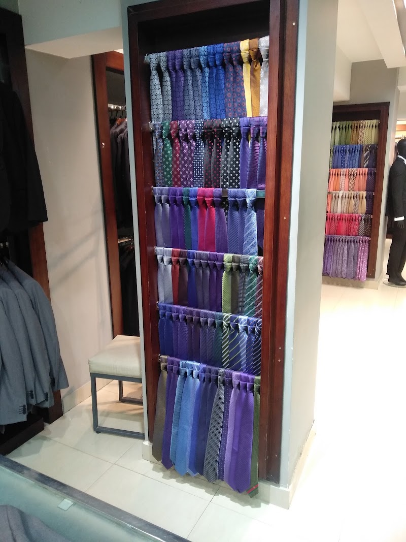 TiE HOUSE