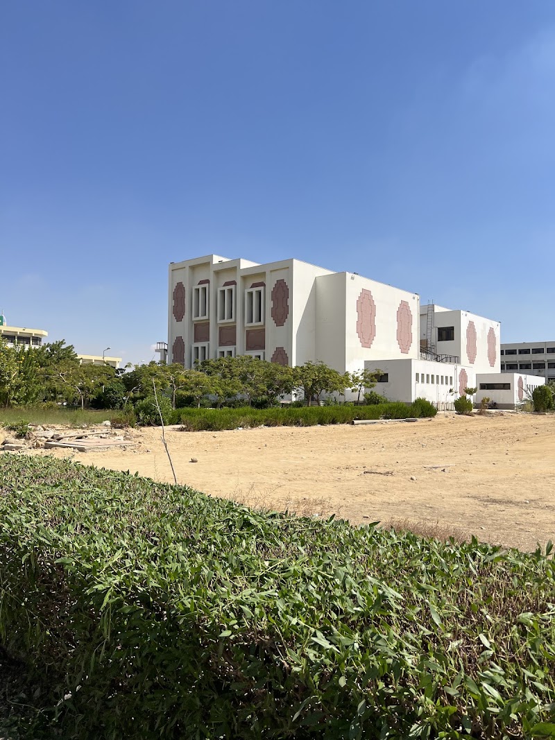 كلية السياسة والاقتصاد - جامعة السويس