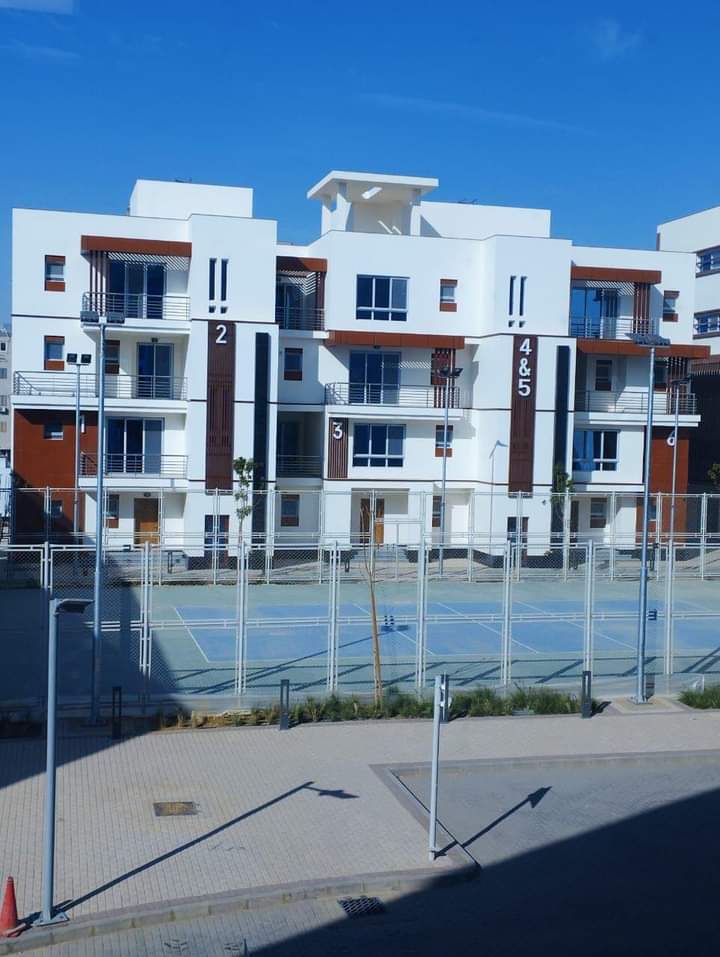 Suez Medical Complex - Photo 2