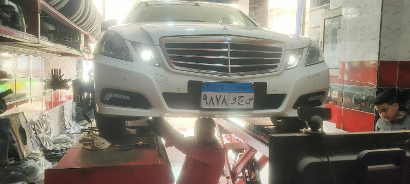 مركز خدمة حسن عامر لضبط زوايا واتزان السيارات - صورة 2