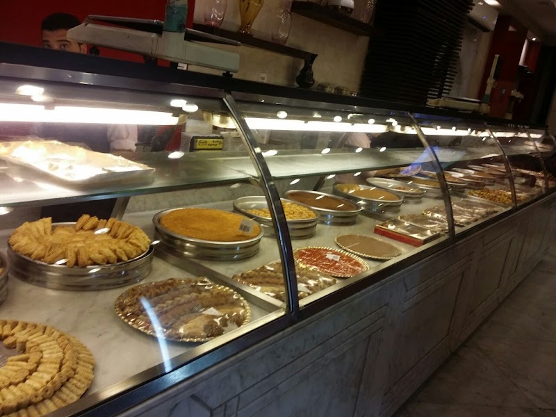 La Pomme pastries حلواني لابوم - صورة 2