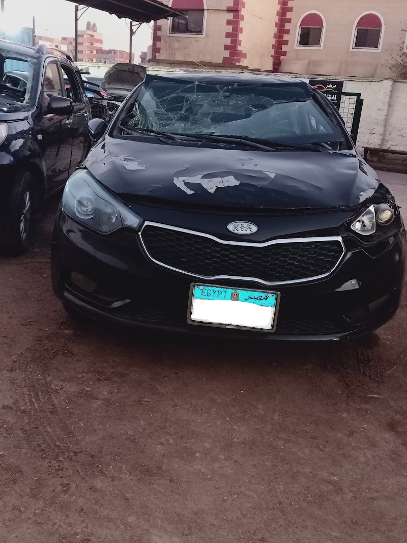 Abu Al-Hassan Auto Trading Showroom (Accident Cars) - Photo 3
