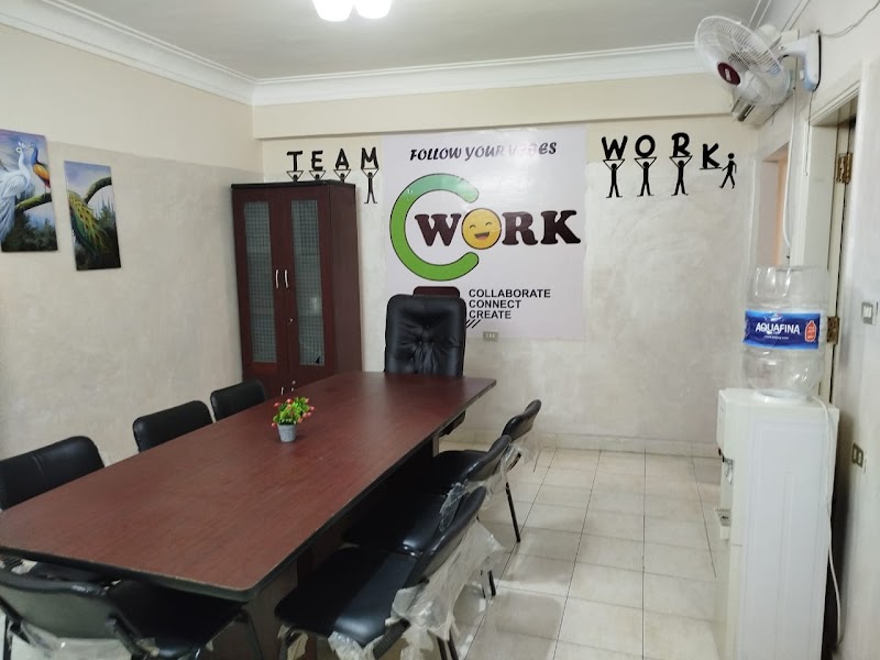 Square Co-working Space - Photo 3