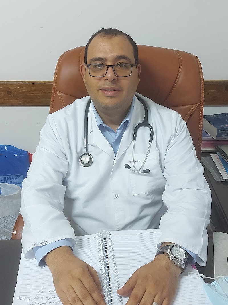 عيادة دكتور بلال محمد إبراهيم استشاري امراض الباطنه كبد مناظير جهاز هضمي سكر