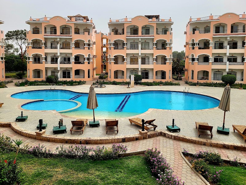 Luxor Resort - صورة 2