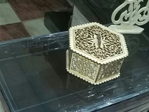 معرض ابو اسماعيل للاثاث والتحف والانتيك الراقي - صورة 1
