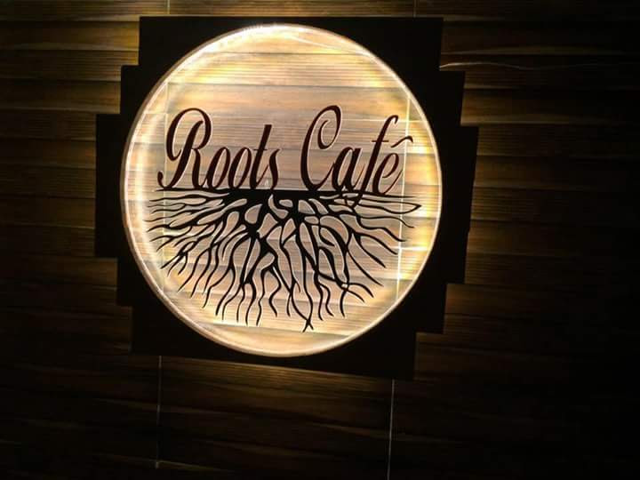 Roots Cafe - صورة 3