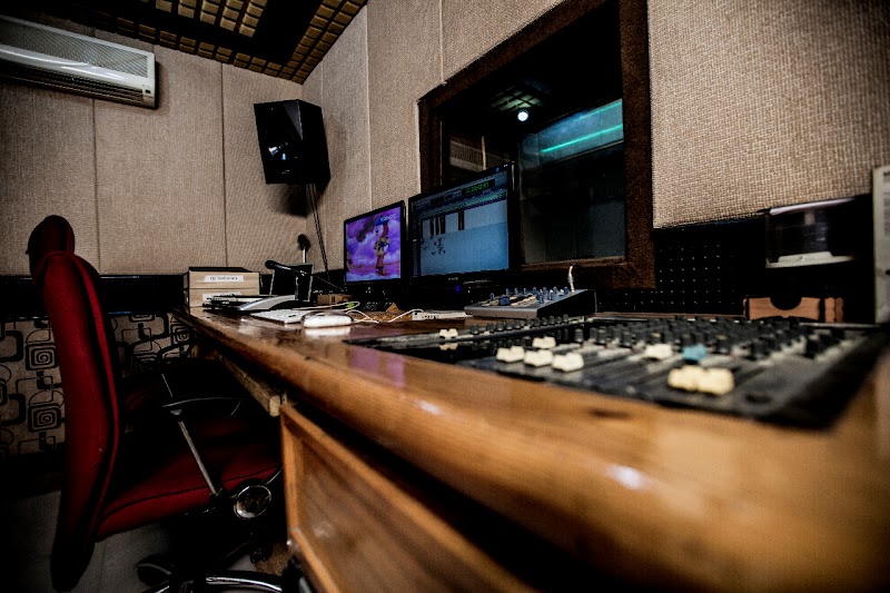 Wave studio