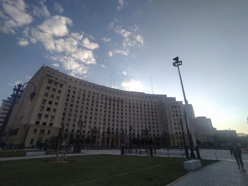 الجامعة الأمريكية بالقاهرة ميدان التحرير - صورة 2