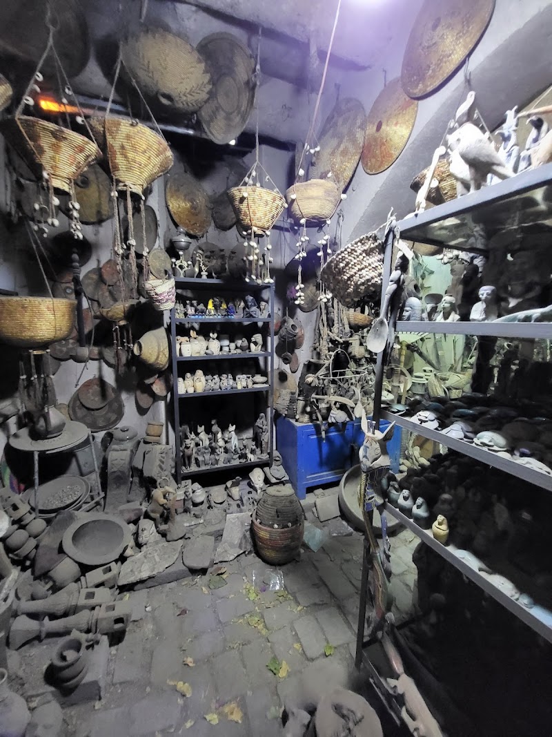 HANAFI BAZAAR (LONELY PLANET) - صورة 2