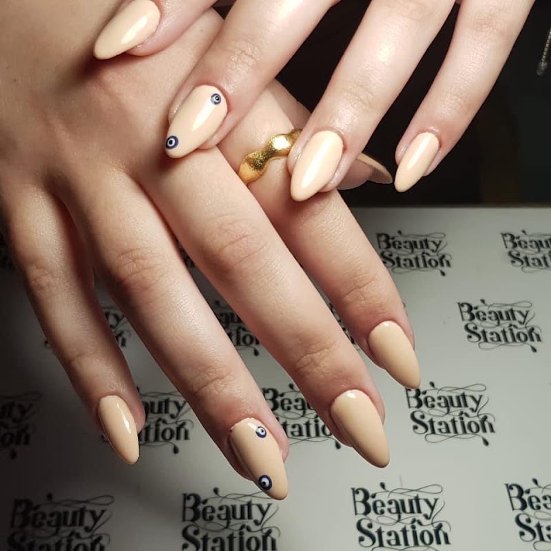 Beauty station