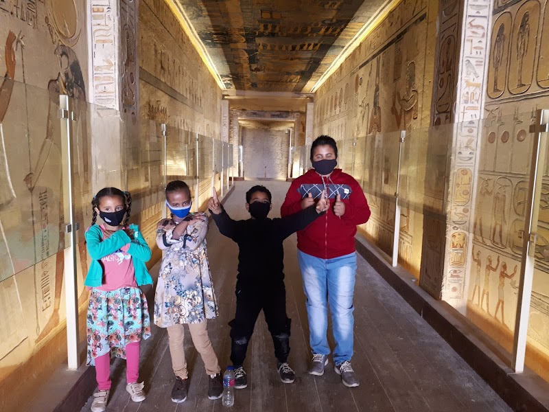 Luxor Travels - Photo 2