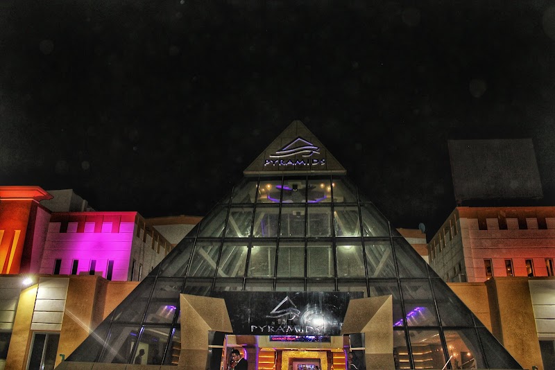 Pyramids Halls - صورة 1