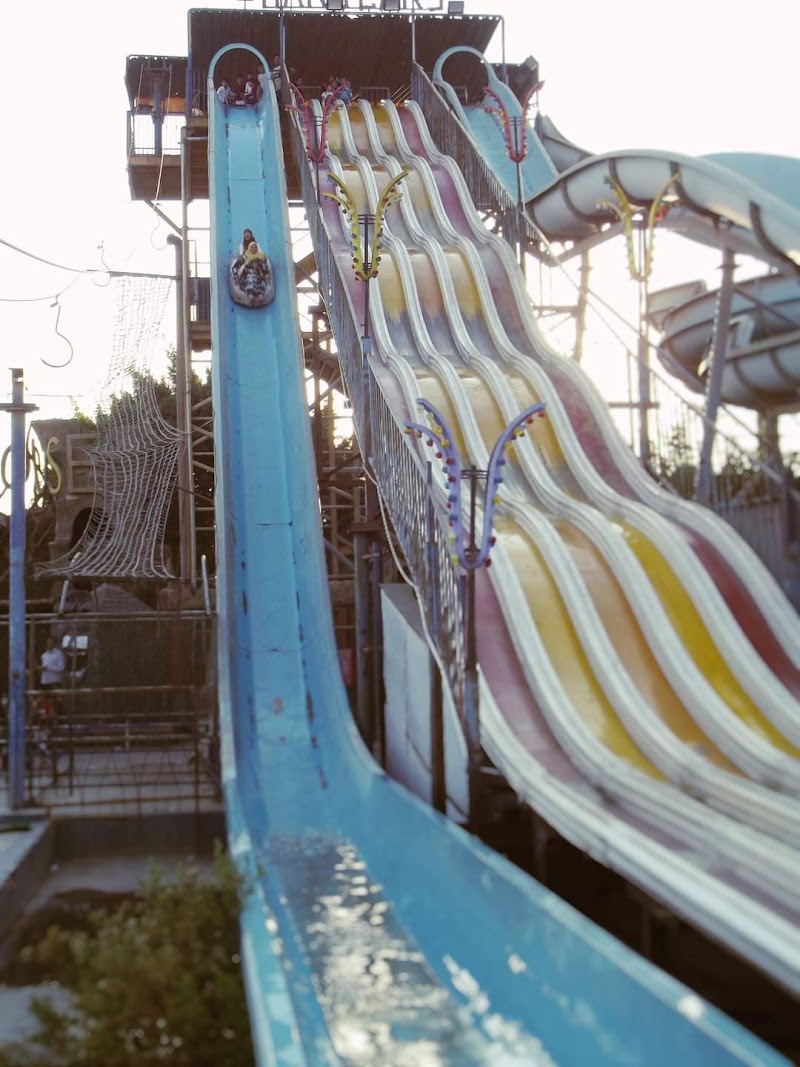 Wonder Land Amusement Park - Photo 1