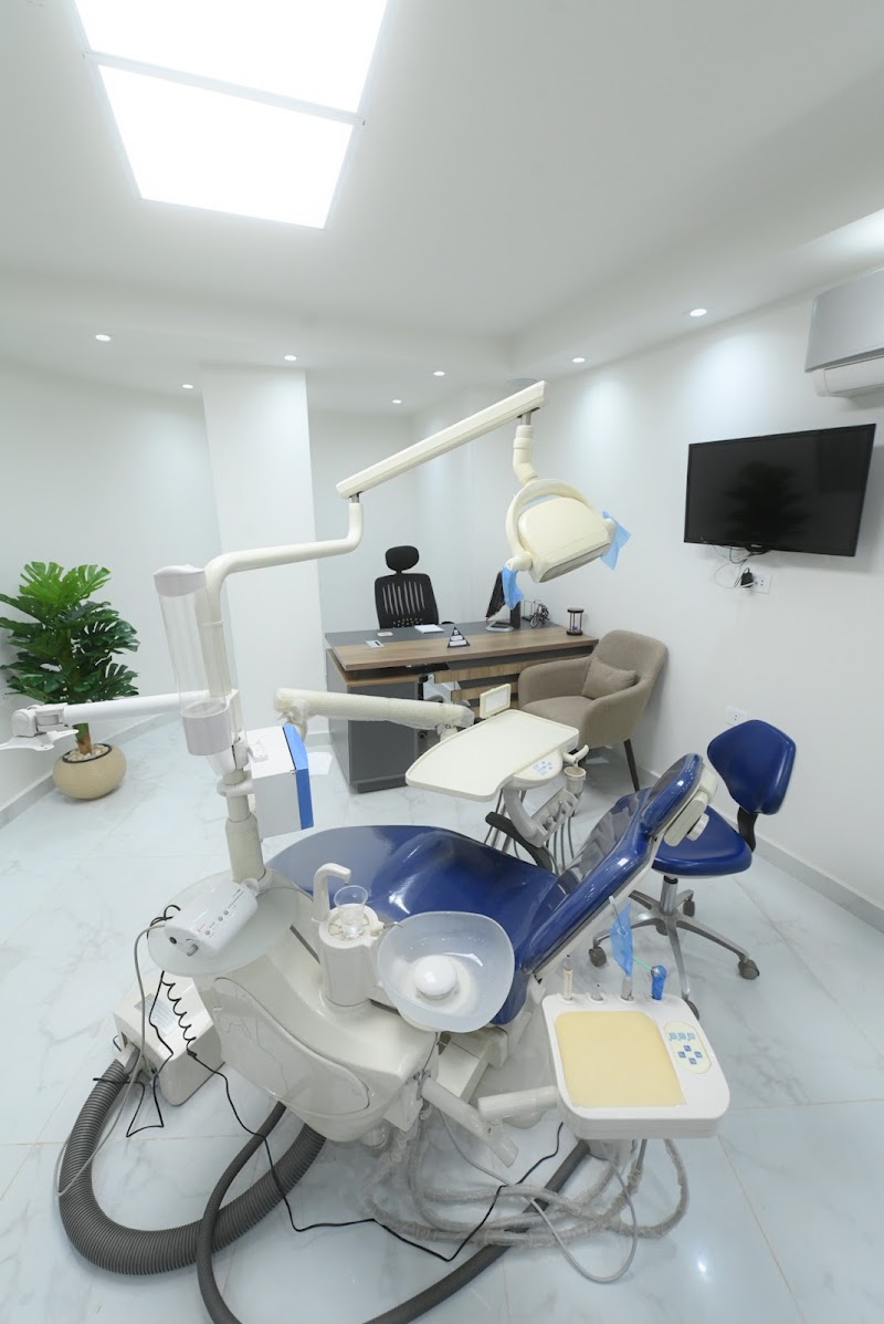 Elegance Dental clinic - عياده اليجانس لطب الاسنان - دكتور محمد عماد عيسي - Photo 3