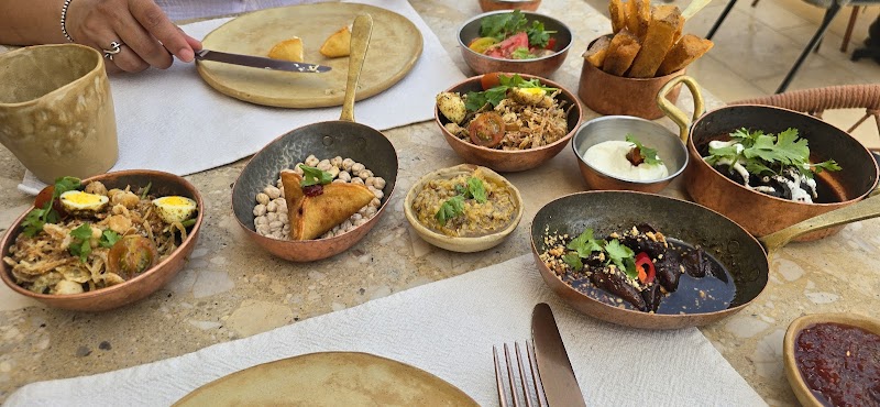 Khufu's Restaurant - Photo 1