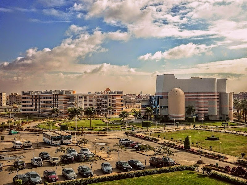 Higher Technological Institute - Photo 1