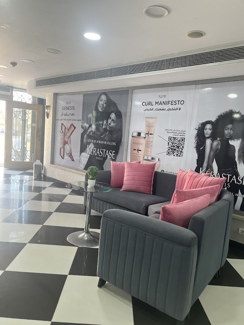 Royal Beauty Salon & Spa - Photo 2