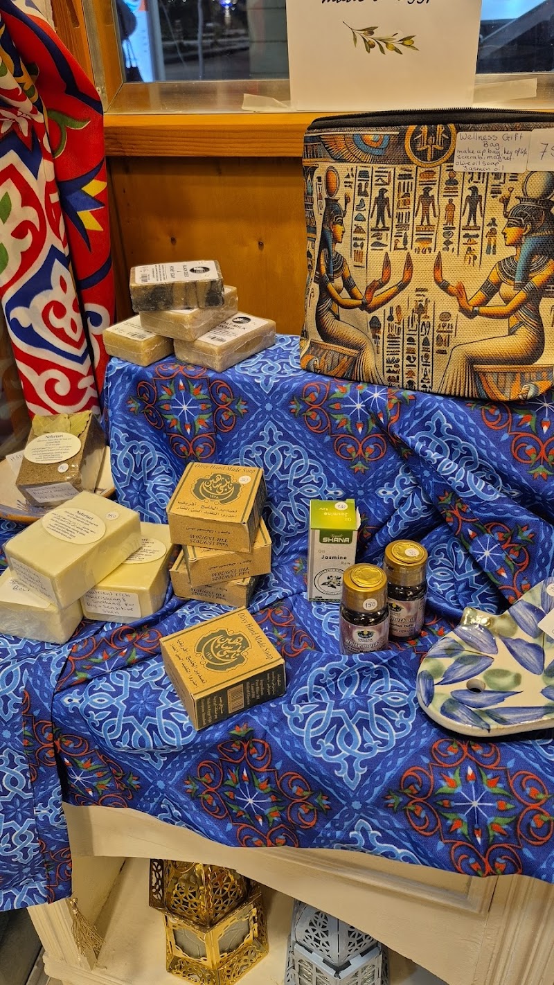 The treasure box gift shop - صورة 3
