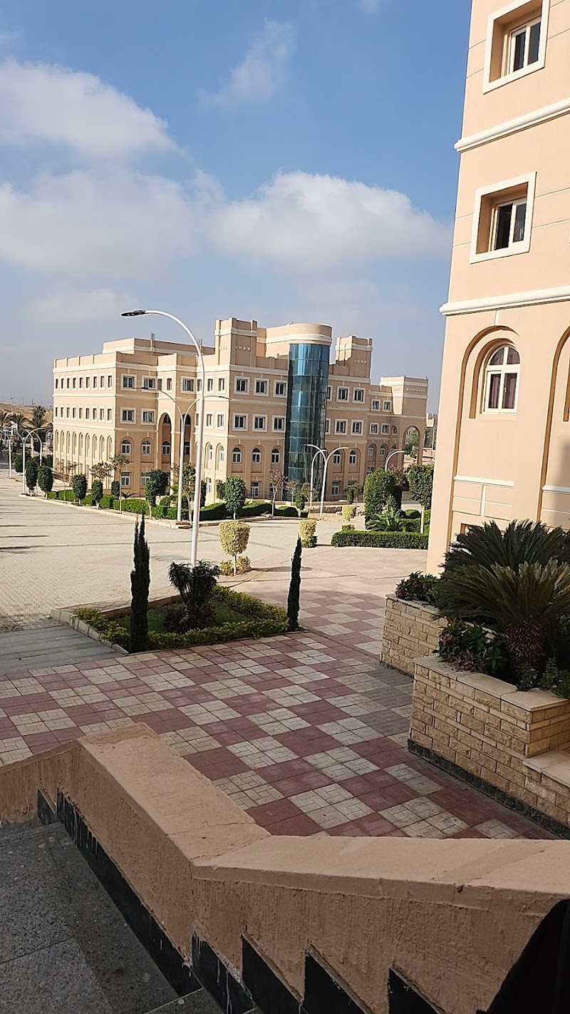 المعهد العالي للحاسبات وتكنولوجيا المعلومات أكاديمية الشروق - صورة 3