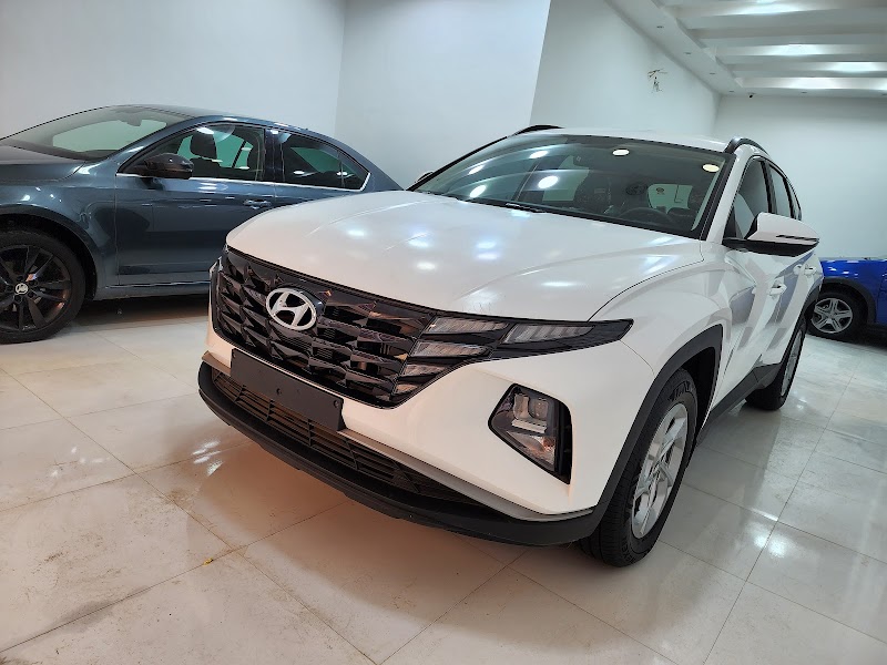 اليسر لتجارة السيارات