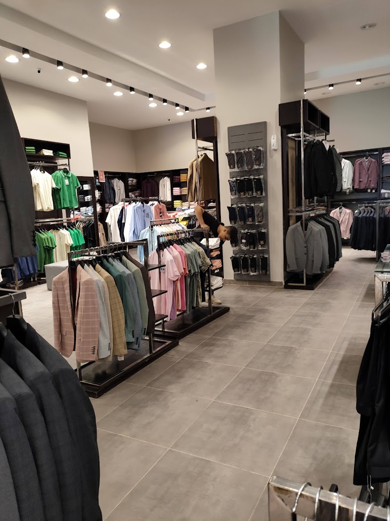 TiE House
