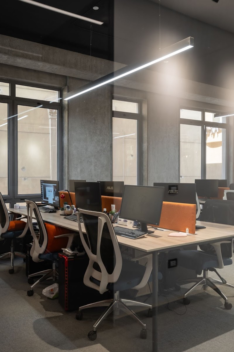 ICONIC DESIGN STUDIO - Photo 2