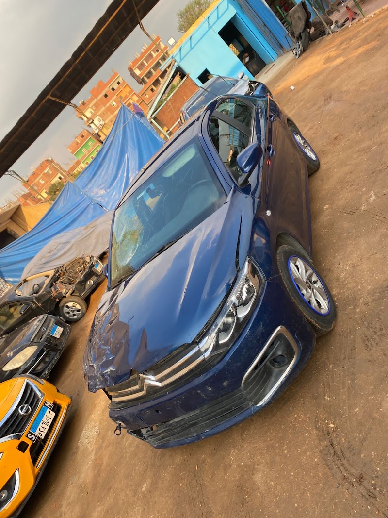 Abu Al-Hassan Auto Trading Showroom (Accident Cars)