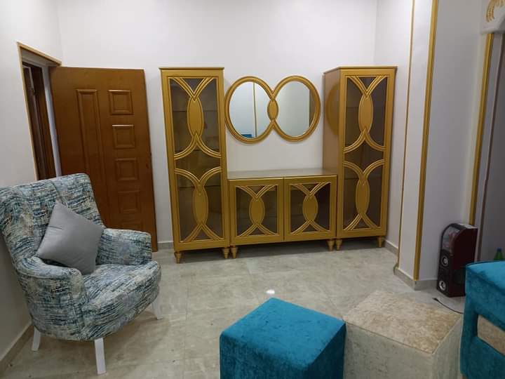 أرابيسك للآثاث الحديث و الموبيليا و البولى لاك