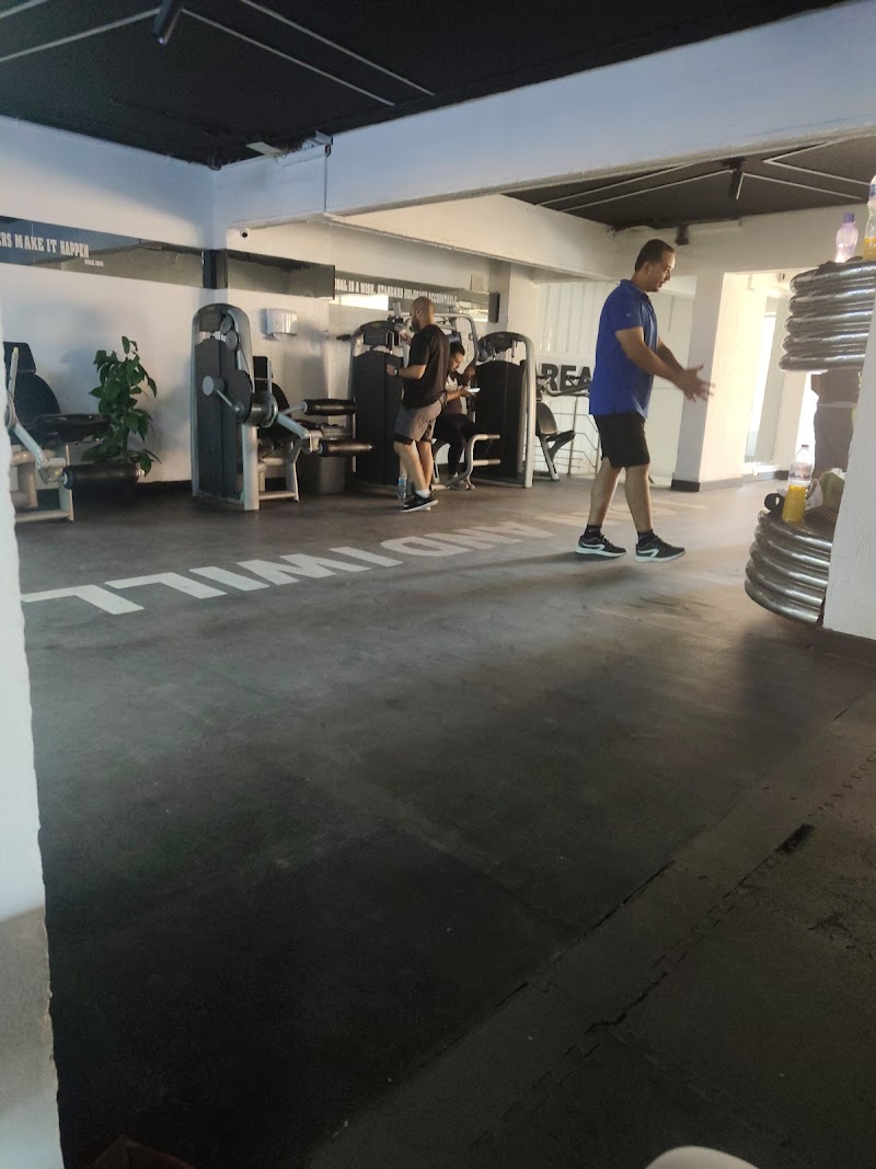Uptown Gym - Photo 1