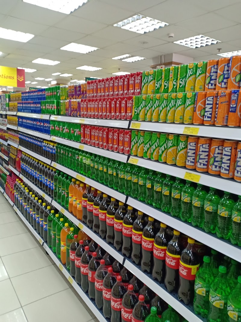 spinneys - Photo 2