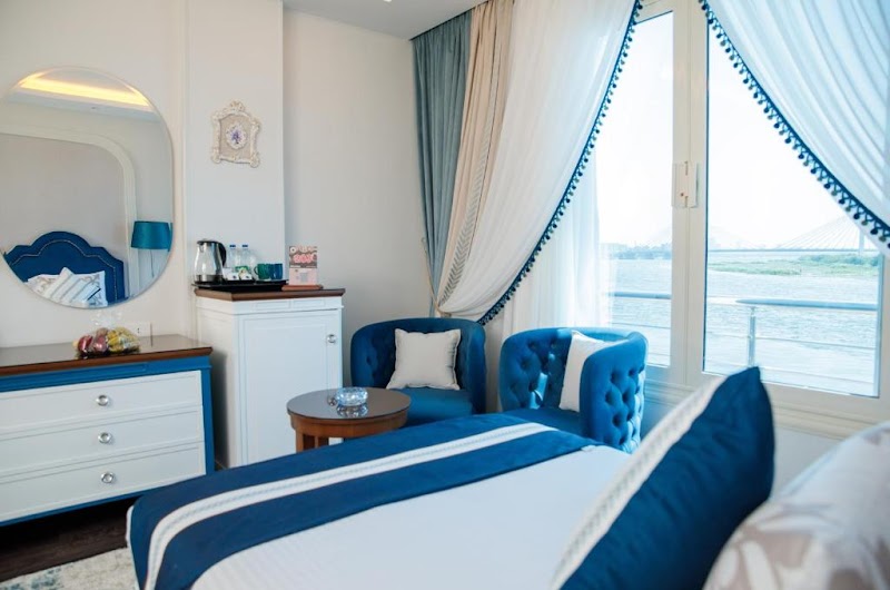 Nile Transport Hotel - Photo 3