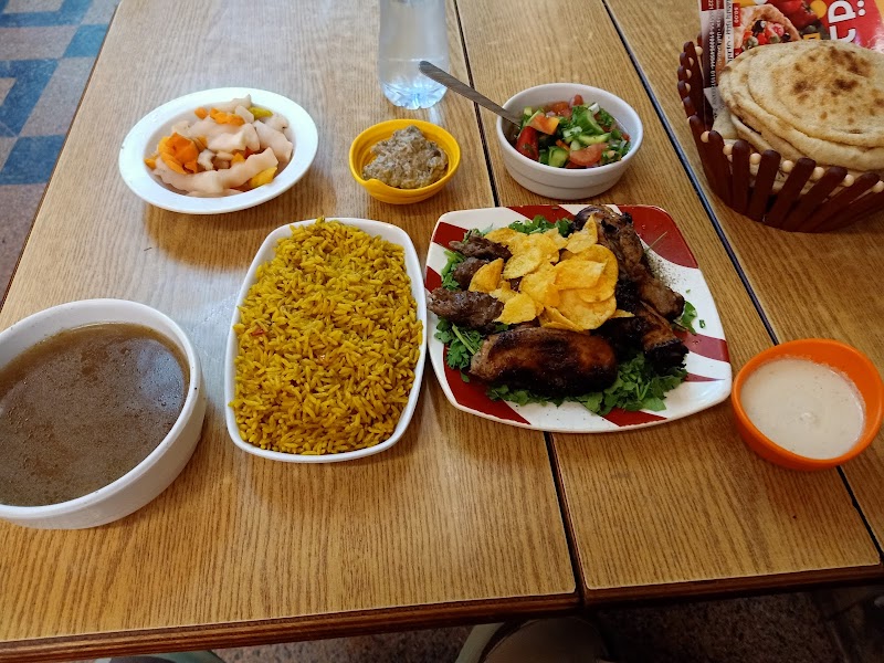 مطعم بيتزا ومشويات خالد العمدة